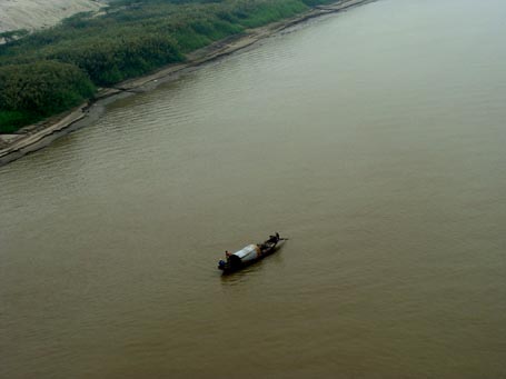 Đi[-]tìm[-]sự[-]thật[-]“quái[-]vật[-]sông[-]Hồng[-]dài[-]40m”